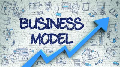 Geschäftsmodellinnovationen-e1562228376777 © tashatuvango – stock.adobe.com